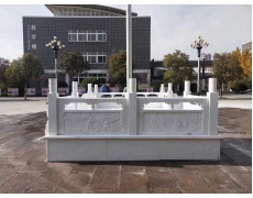 校(xiào)園漢白(bái)玉升旗台欄杆